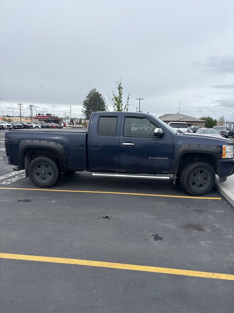 Used 2012 Chevrolet Silverado 1500 LTZ AWD/4WD image 12