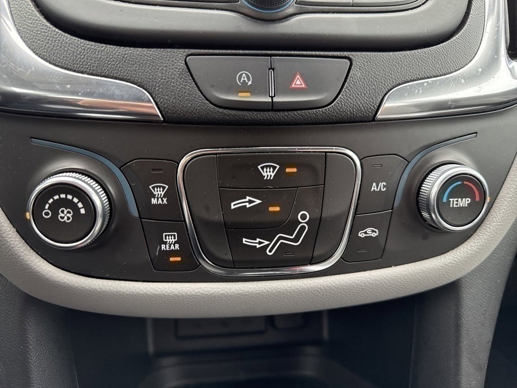 Used 2022 Chevrolet Equinox LS image 11