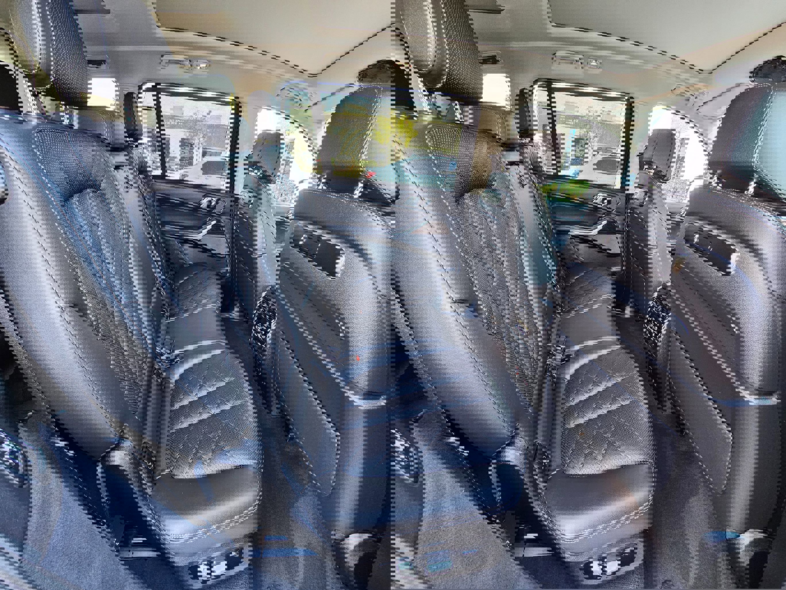 Used 2025 BMW X7 xDrive40i image 24