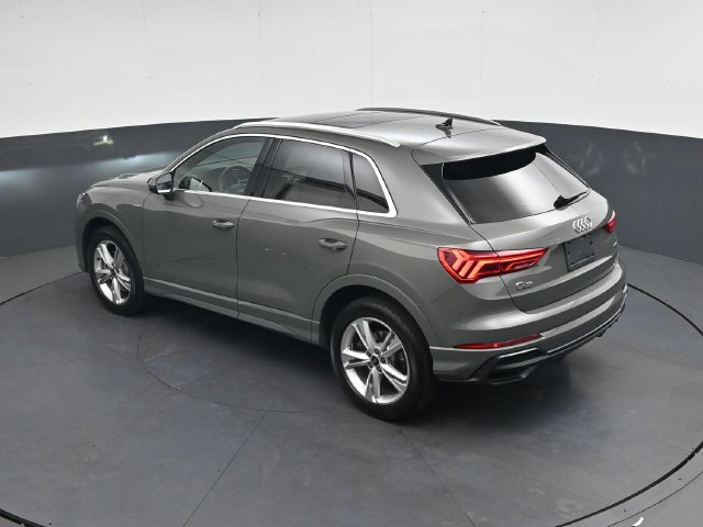 Used 2022 Audi Q3 2.0T Premium Plus AWD/4WD image 24