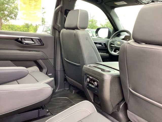Used 2026 Chevrolet Tahoe Premier w/ Sun And Tow Package AWD/4WD image 30