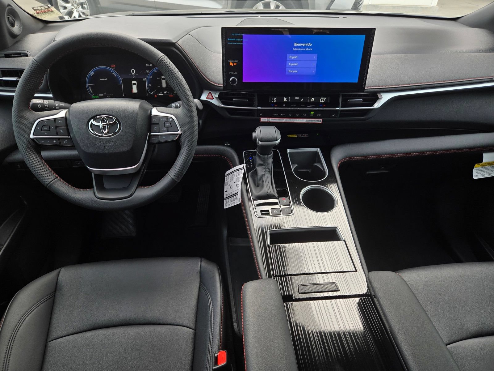Certified 2026 Toyota Sienna XSE FWD image 14