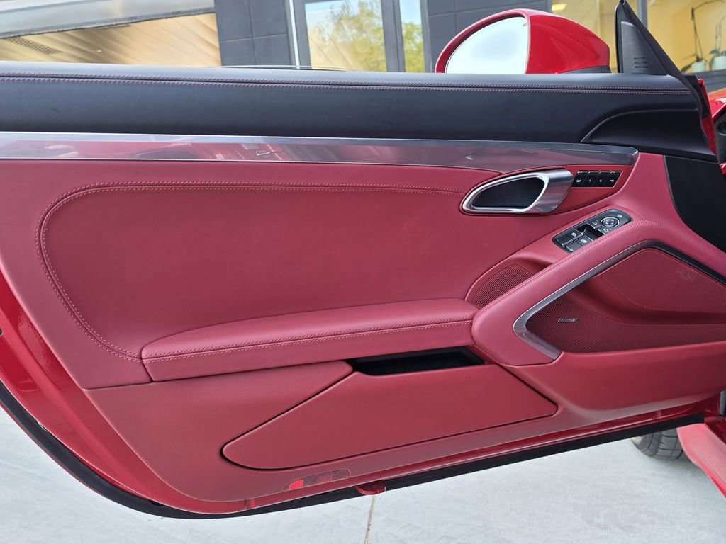 Certified 2025 Porsche 718 Cayman GTS image 15