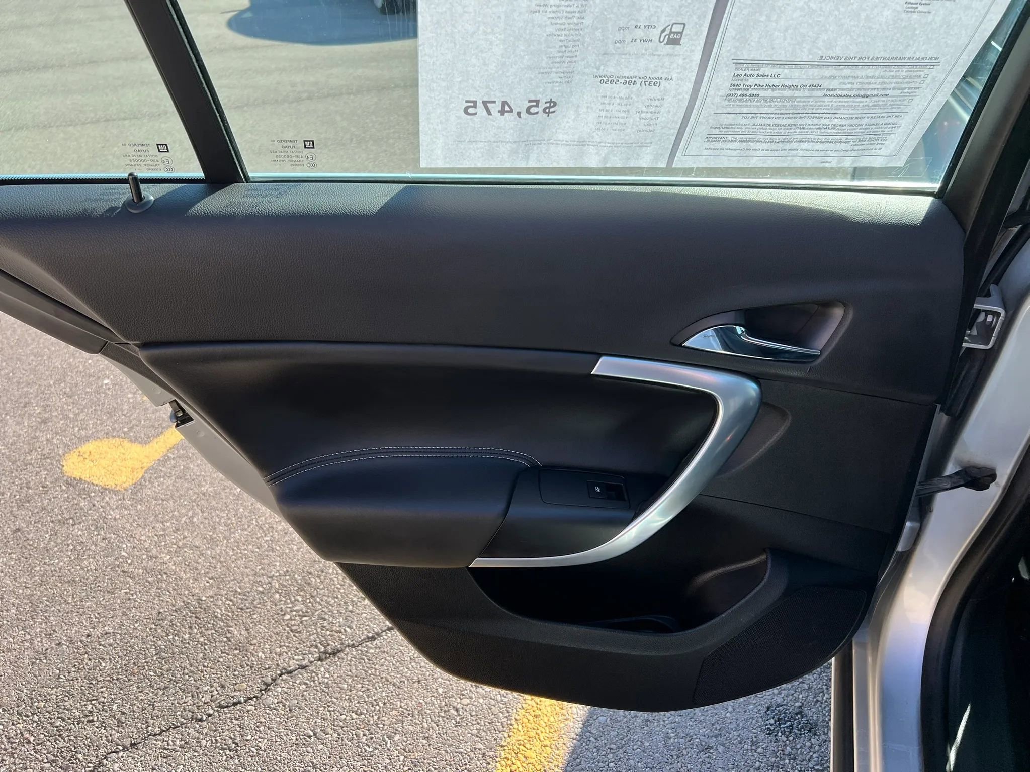 Used 2012 Buick Regal Leather image 25