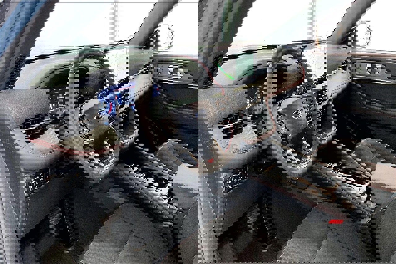 Certified 2025 Ford Explorer ST image 14