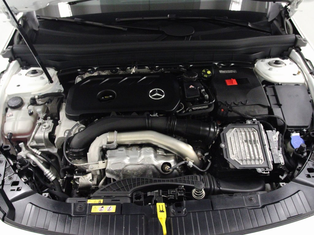 Certified 2025 Mercedes-Benz GLB 250 4MATIC image 12