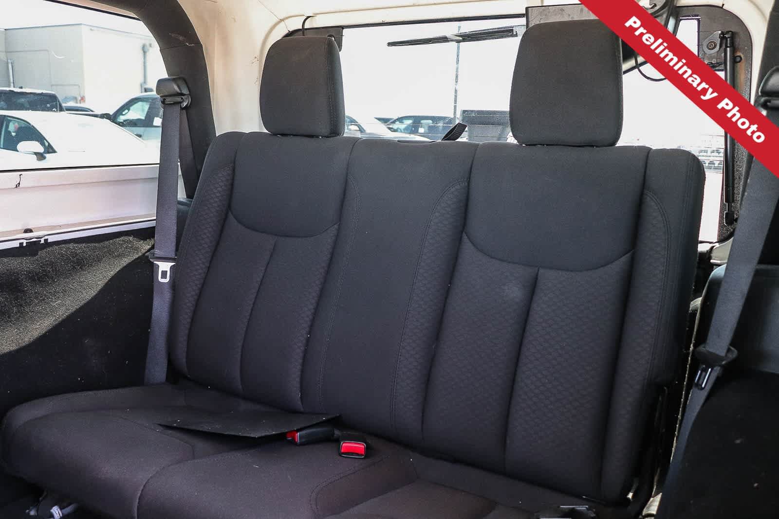 Used 2018 Jeep Wrangler Sport AWD/4WD image 12