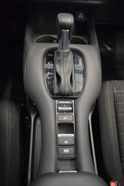 Used 2025 Honda HR-V LX image 29