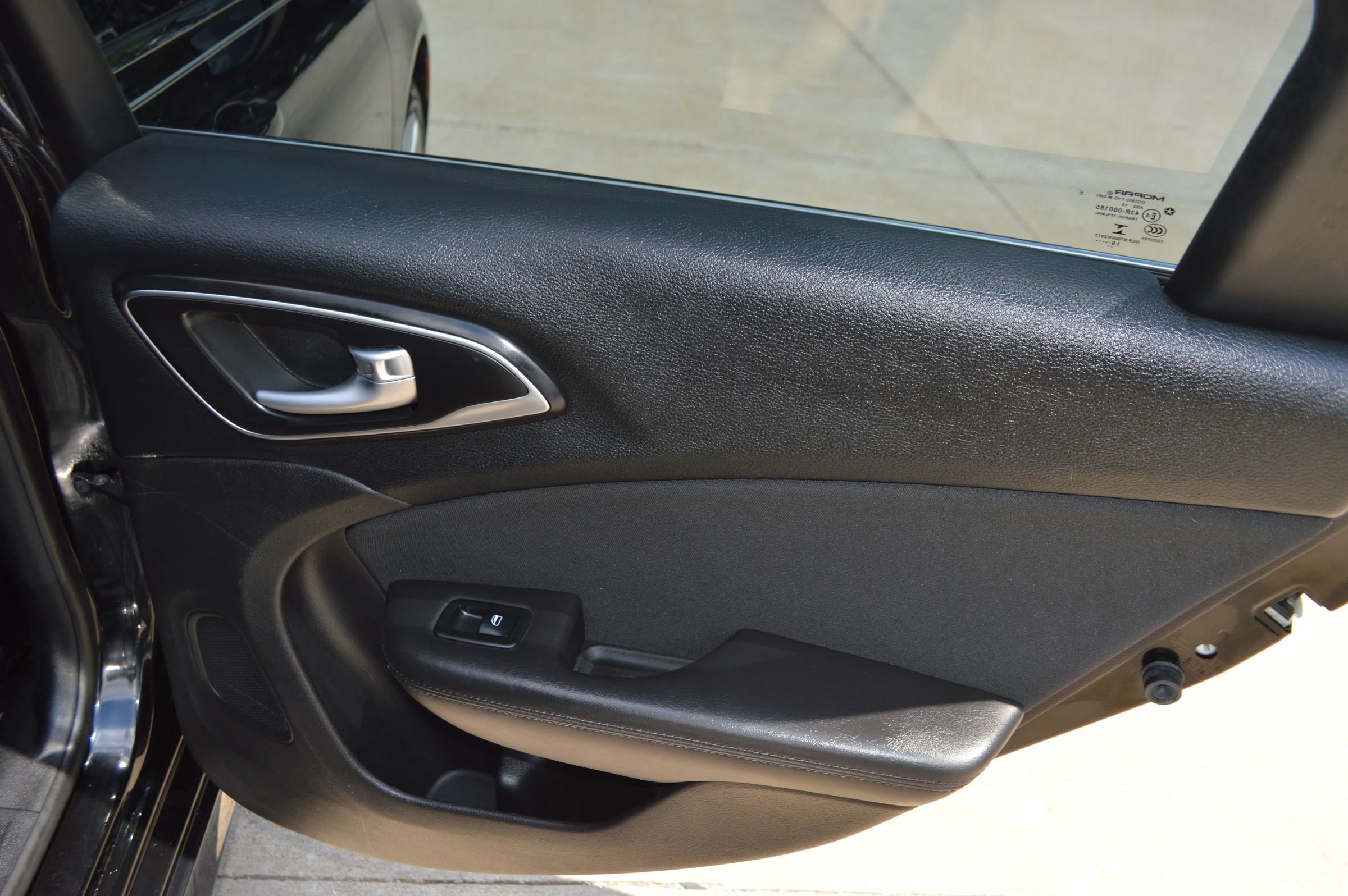 Used 2016 Chrysler 200 Limited FWD image 24