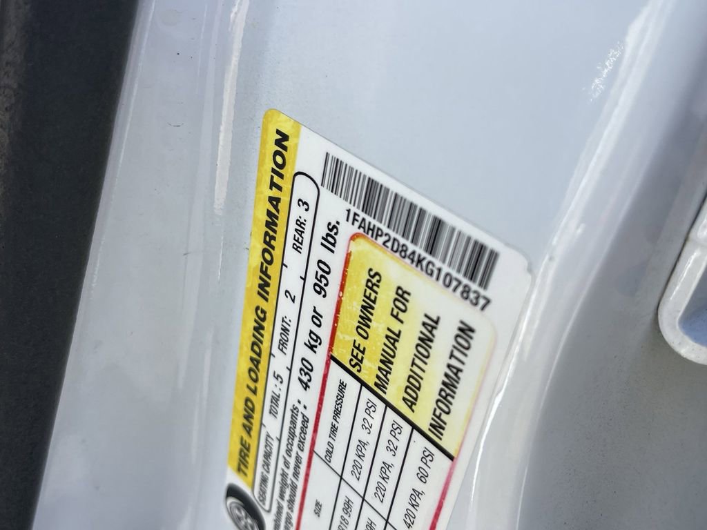 Used 2019 Ford Taurus SE image 32