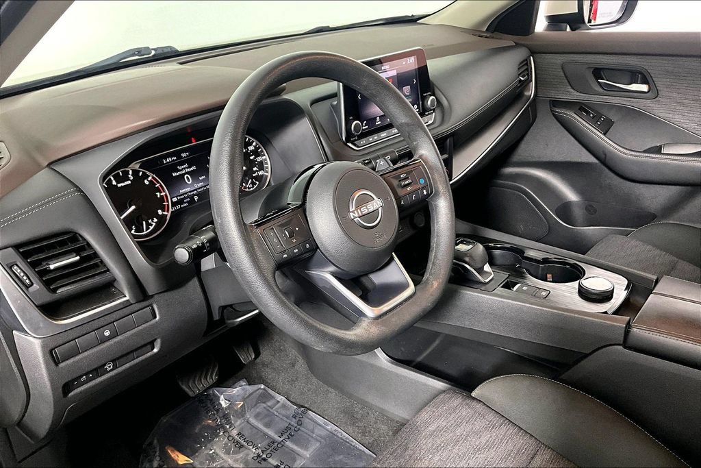 Used 2023 Nissan Rogue SV AWD/4WD image 13