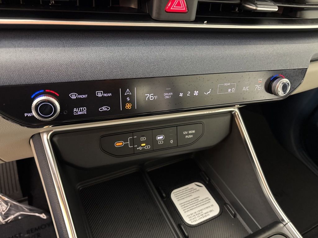 New 2026 Kia Carnival EX image 31