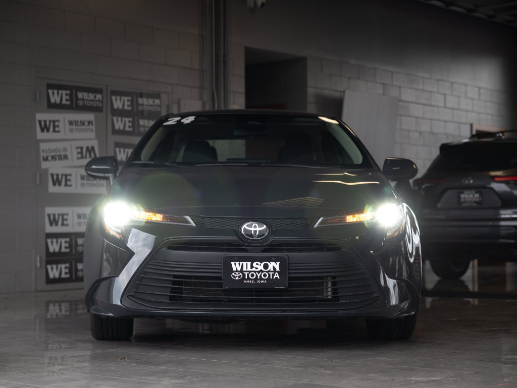 Certified 2024 Toyota Corolla LE FWD image 3