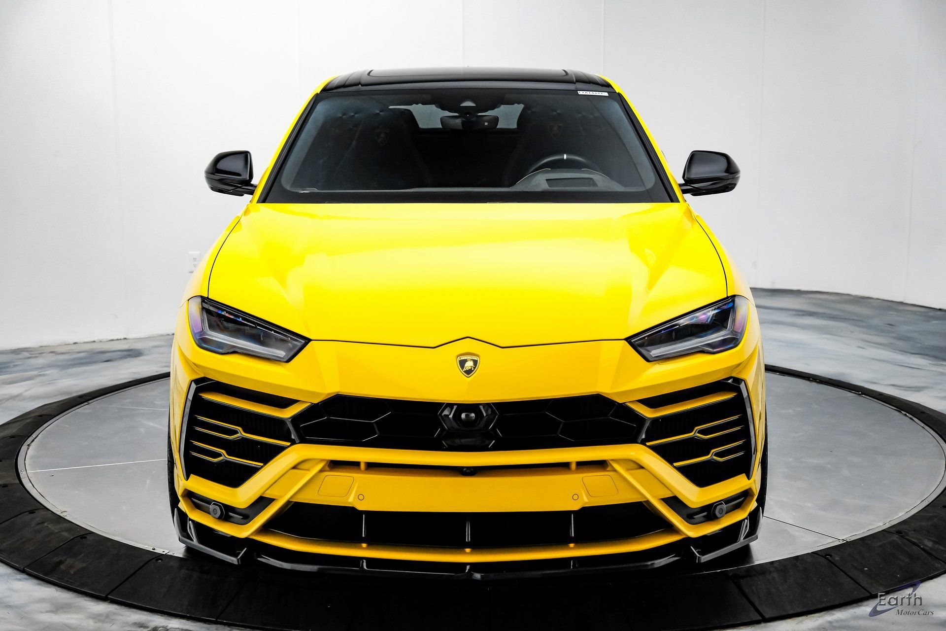 Used 2021 Lamborghini Urus image 32