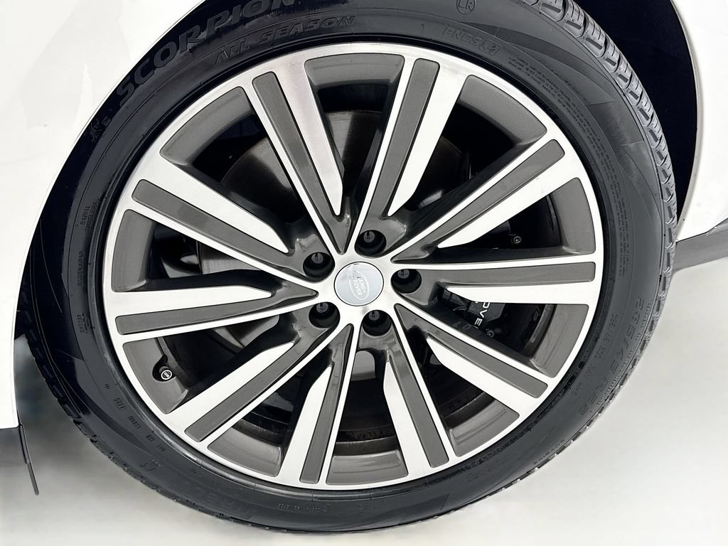 Certified 2024 Land Rover Range Rover Autobiography AWD/4WD image 29