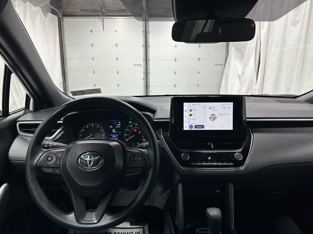 Used 2025 Toyota Corolla Cross AWD Hybrid image 16