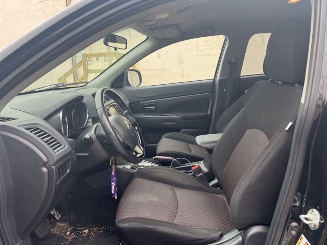 Used 2018 Mitsubishi Outlander Sport LE AWD/4WD image 25