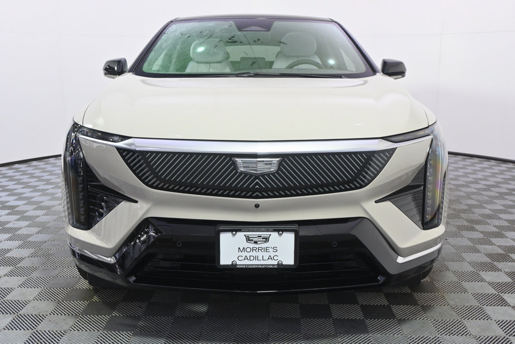 New 2027 Cadillac Optiq Premium Luxury w/ LPO, Floor Liner Package AWD/4WD image 10