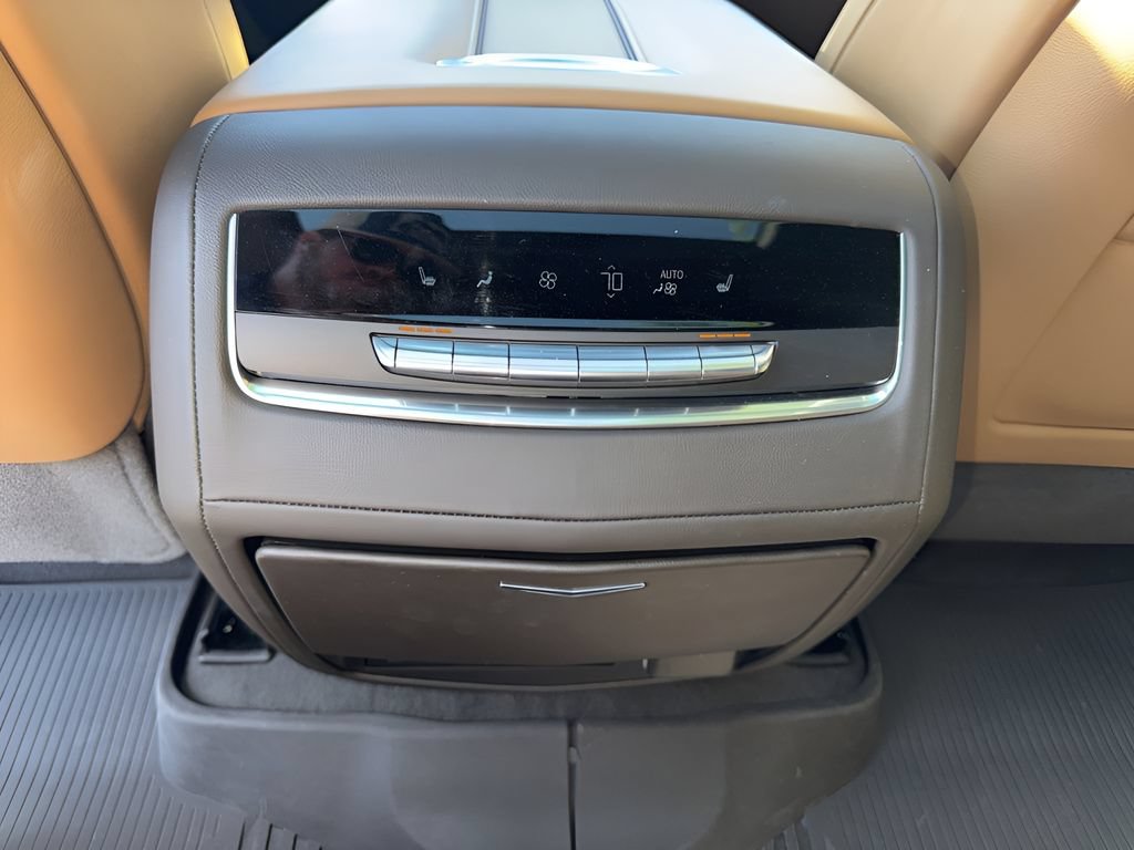 Used 2023 Cadillac Escalade Sport w/ LPO, ONYX Package AWD/4WD image 30