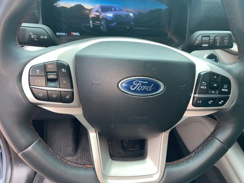 Used 2025 Ford Explorer Active w/ Active Comfort Package image 22