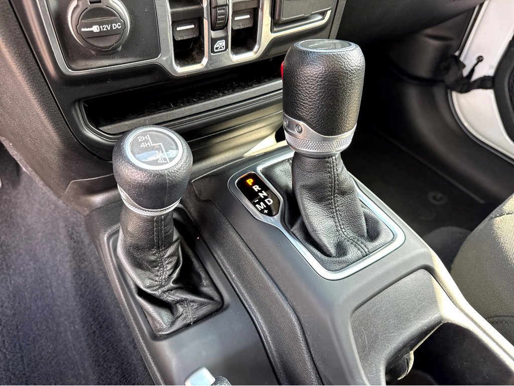 Certified 2022 Jeep Gladiator Willys image 23