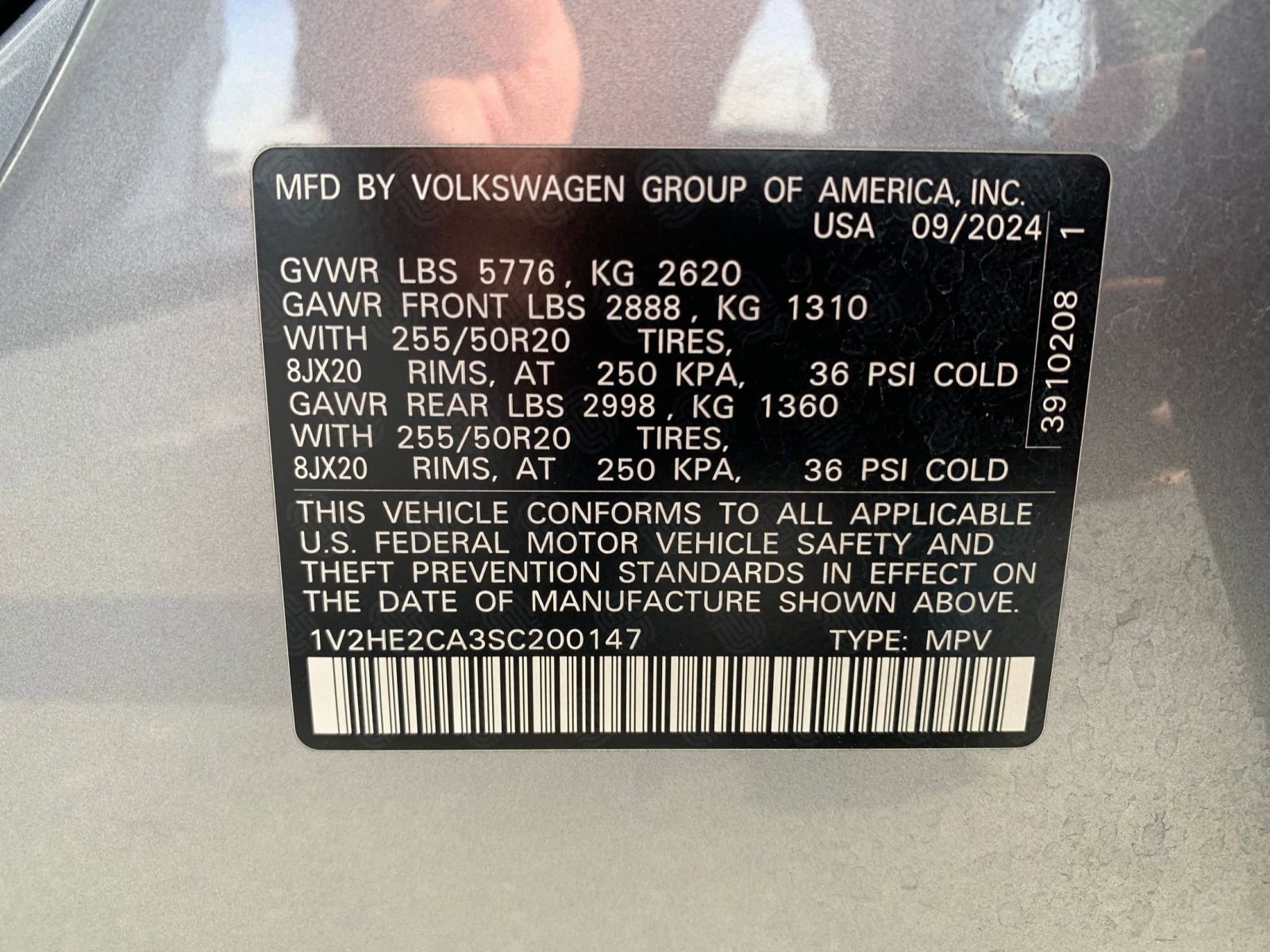 Used 2025 Volkswagen Atlas Cross Sport SE image 30