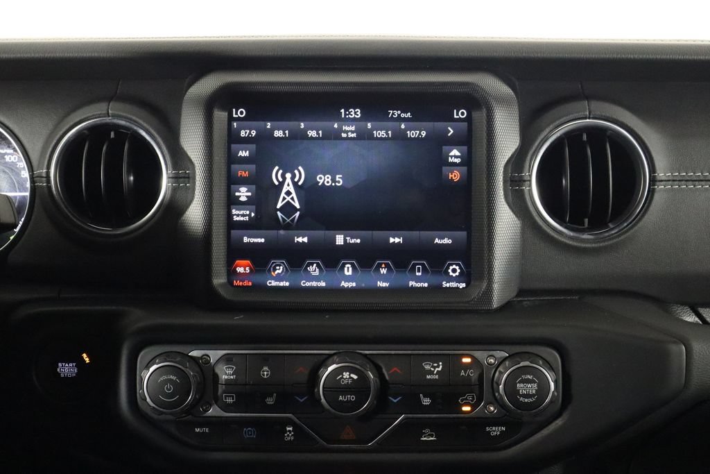 Used 2023 Jeep Wrangler Unlimited Sahara w/ Cold Weather Group AWD/4WD image 25
