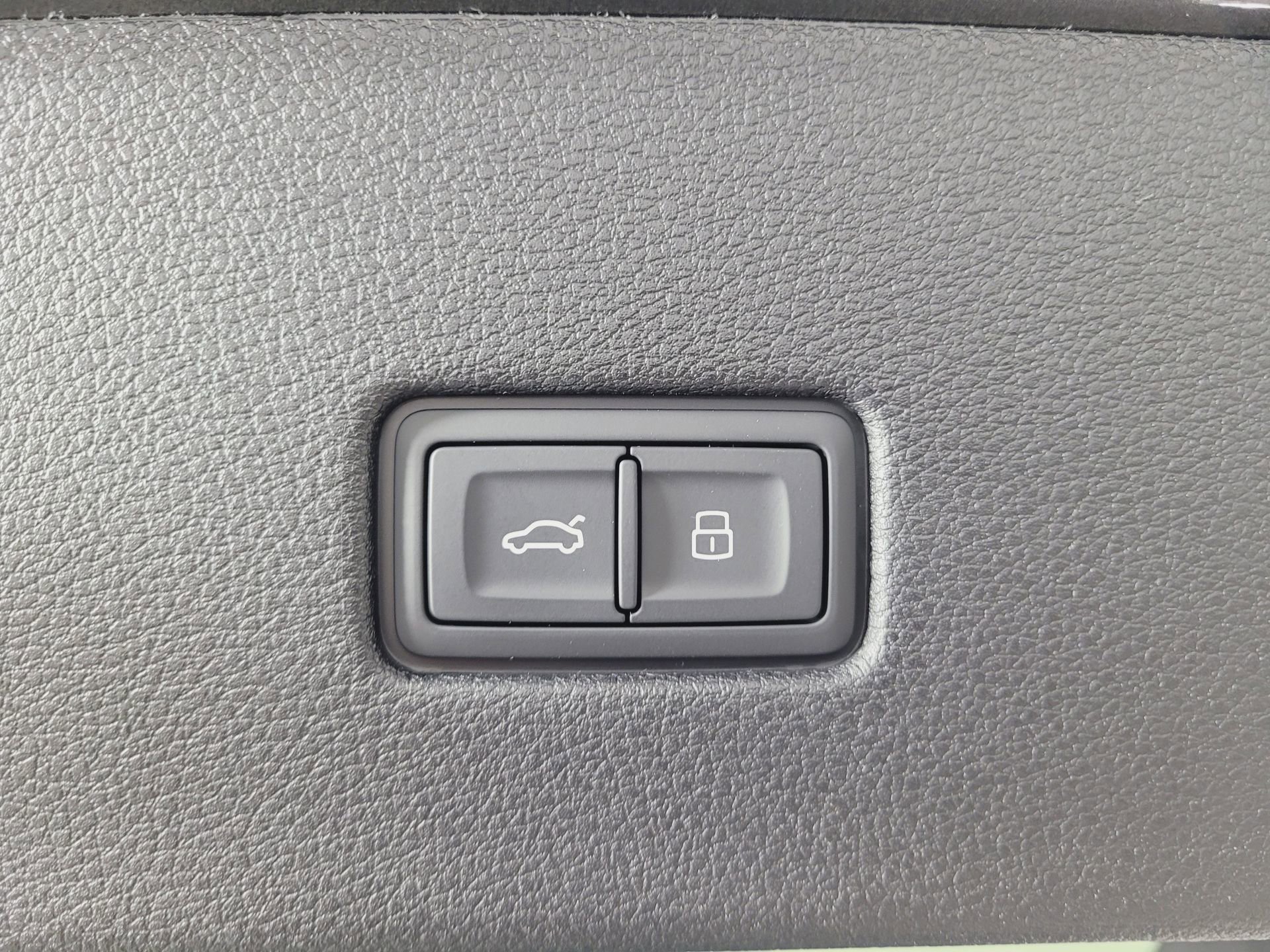 New 2026 Audi Q8 Premium Plus image 10