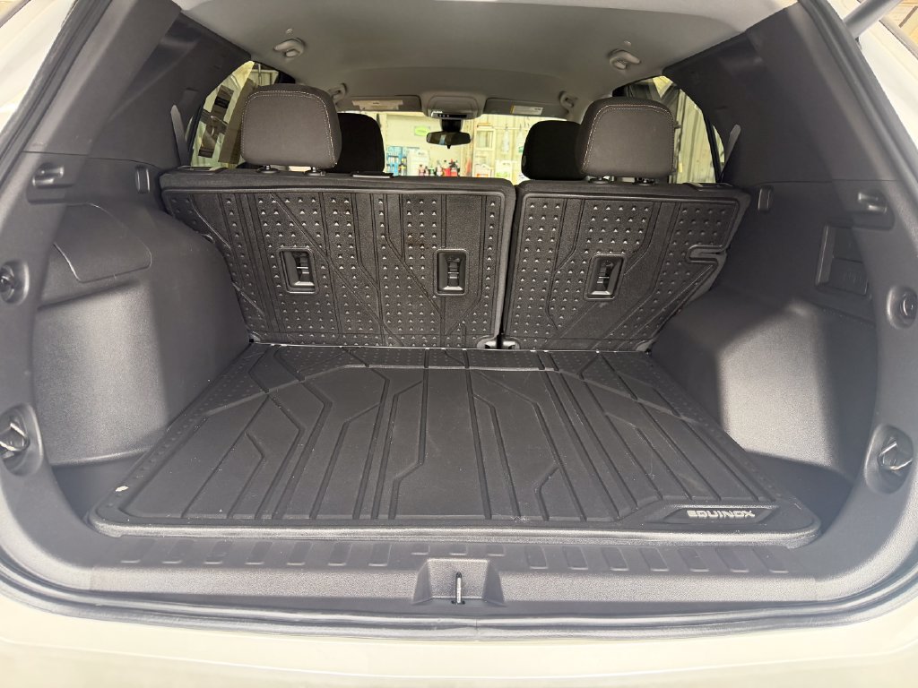 Used 2024 Chevrolet Equinox LT AWD/4WD image 24