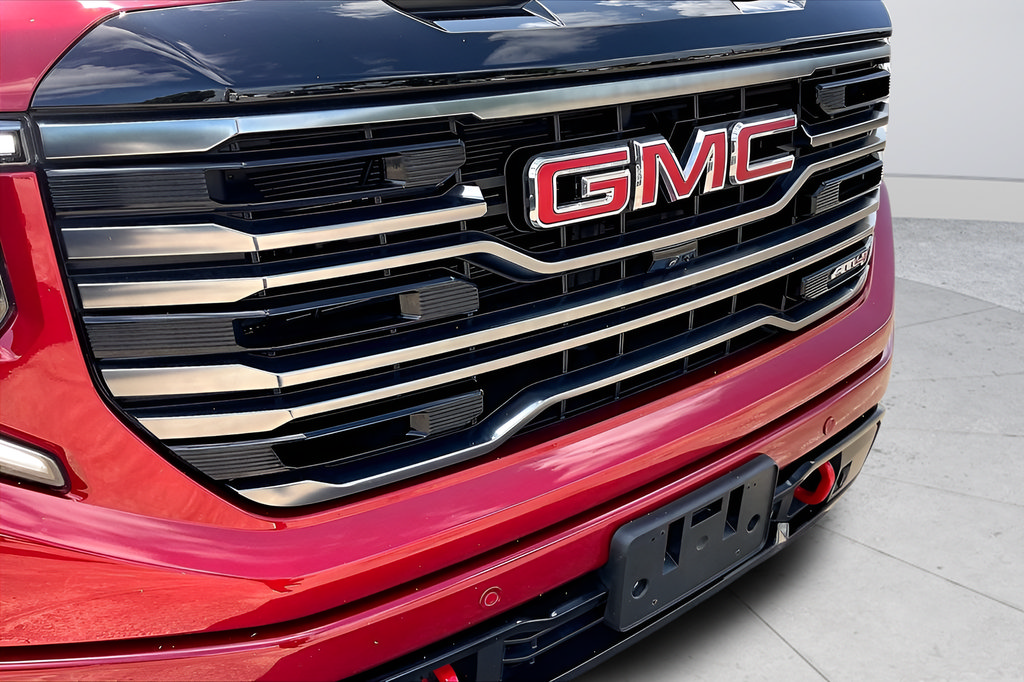 Used 2025 GMC Sierra 1500 AT4 w/ AT4 Premium Package AWD/4WD image 34