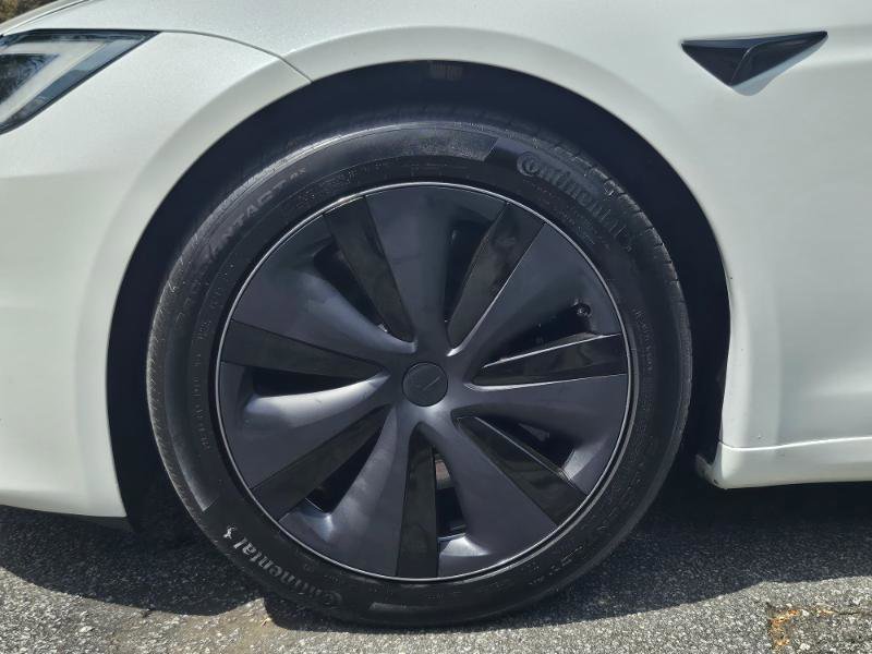 Used 2023 Tesla Model S AWD image 18