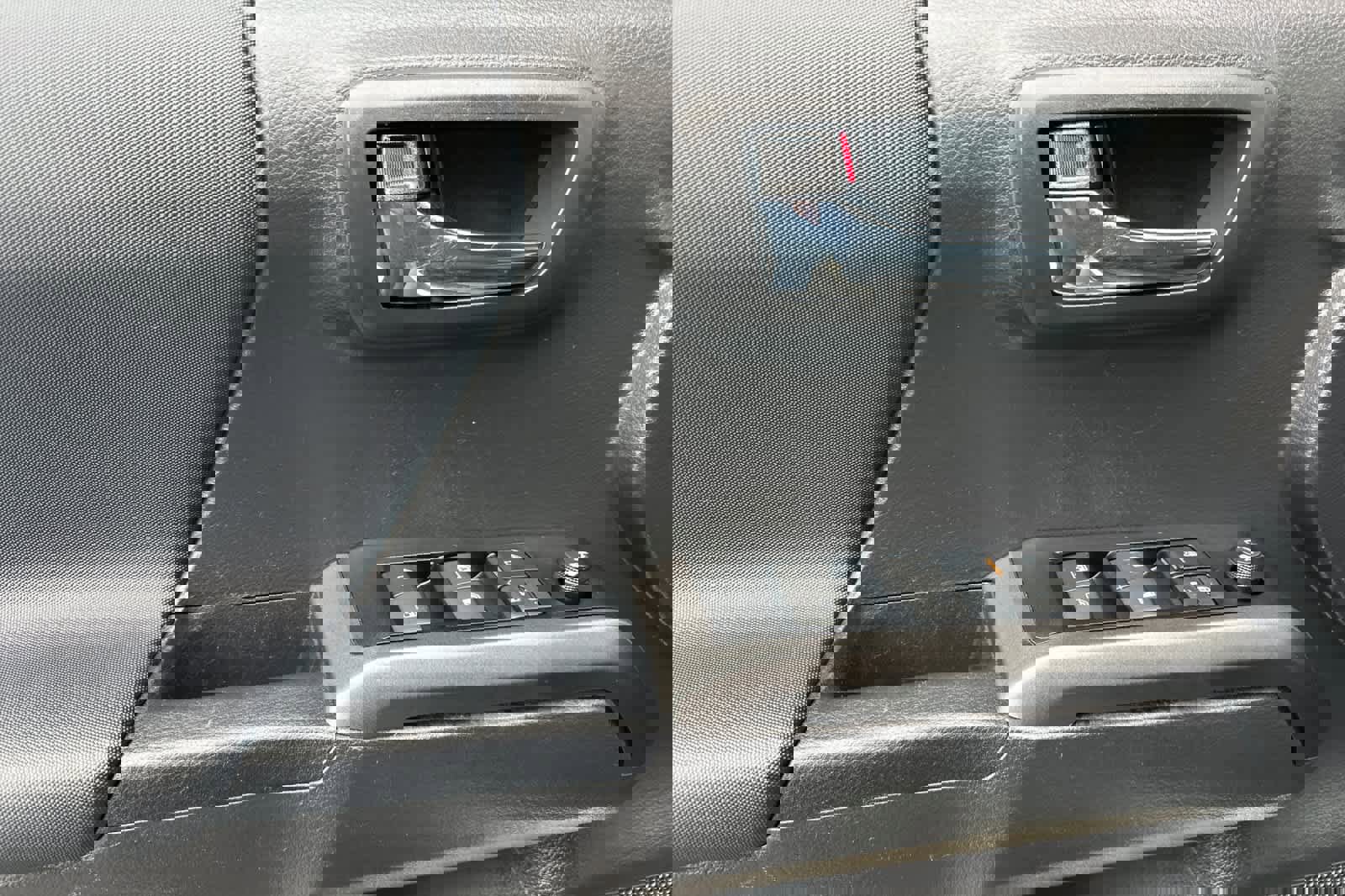 Certified 2023 Toyota Tacoma TRD Off-Road image 12