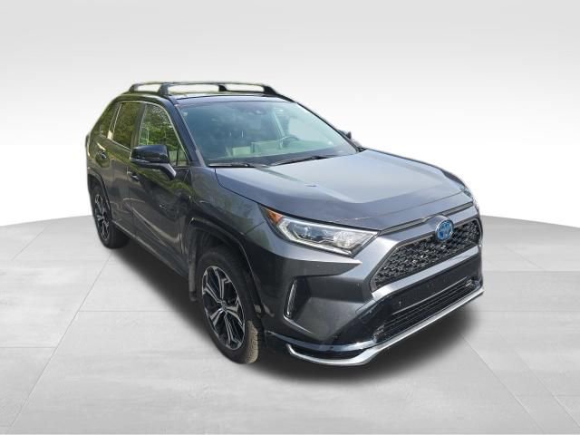 Used 2021 Toyota RAV4 XSE w/ Weather Package AWD/4WD image 9