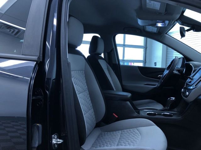 Used 2020 Chevrolet Equinox LS w/ LS Convenience Package image 22