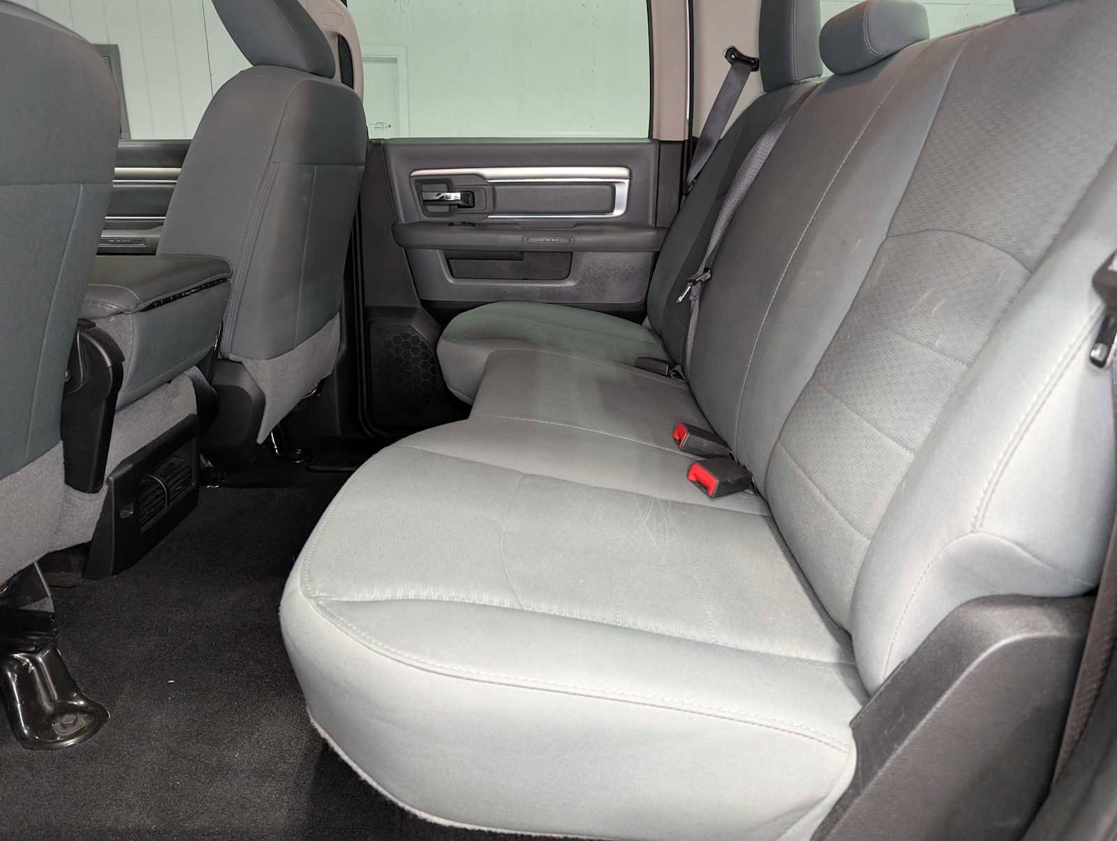 Used 2018 RAM 2500 SLT image 21