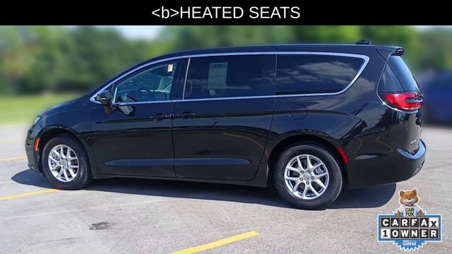 Used 2023 Chrysler Pacifica Touring-L FWD image 8
