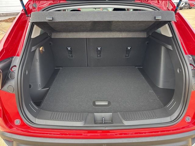 New 2026 Chevrolet Trax LT w/ Driver Confidence Package image 24