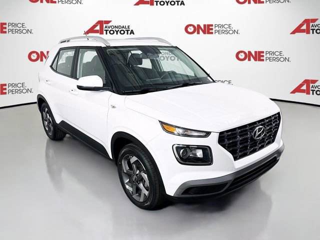 Used 2025 Hyundai Venue SEL image 1