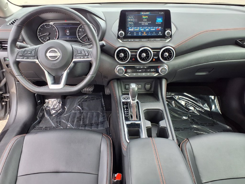 Used 2025 Nissan Sentra SR w/ SR Premium Package FWD image 16