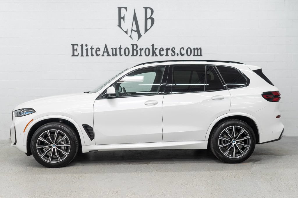 Used 2025 BMW X5 xDrive40i w/ M Sport Package w/ M Sport Package AWD/4WD image 48