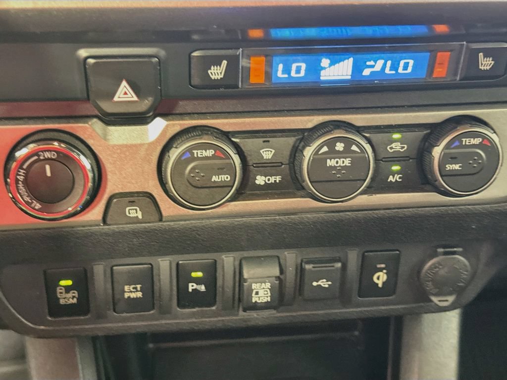 Used 2021 Toyota Tacoma Limited w/ Nightshade Package AWD/4WD image 15