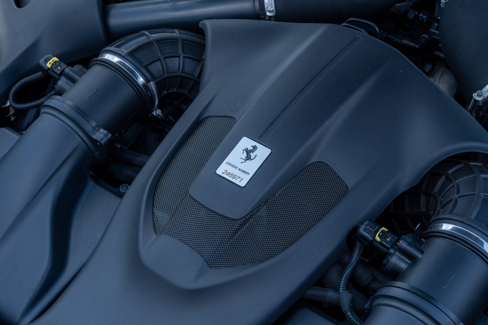 Used 2019 Ferrari Portofino RWD image 23