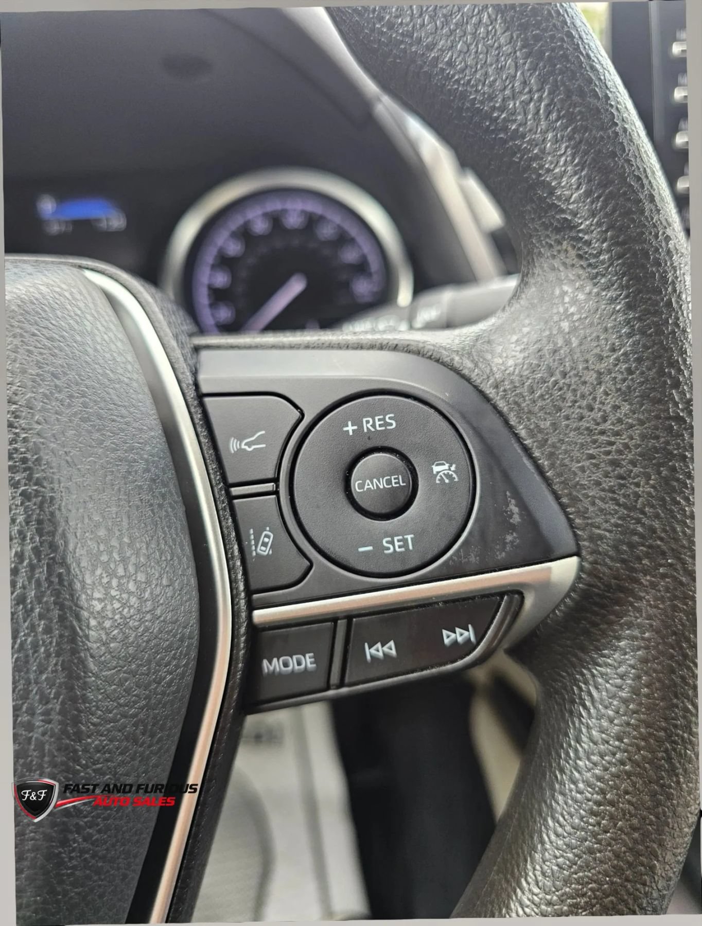 Used 2021 Toyota Camry LE FWD image 15
