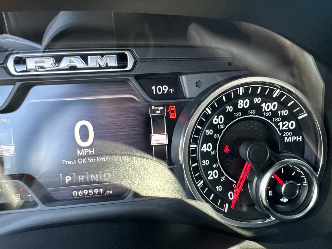 Used 2020 RAM 1500 Laramie w/ Sport Appearance Package AWD/4WD image 12