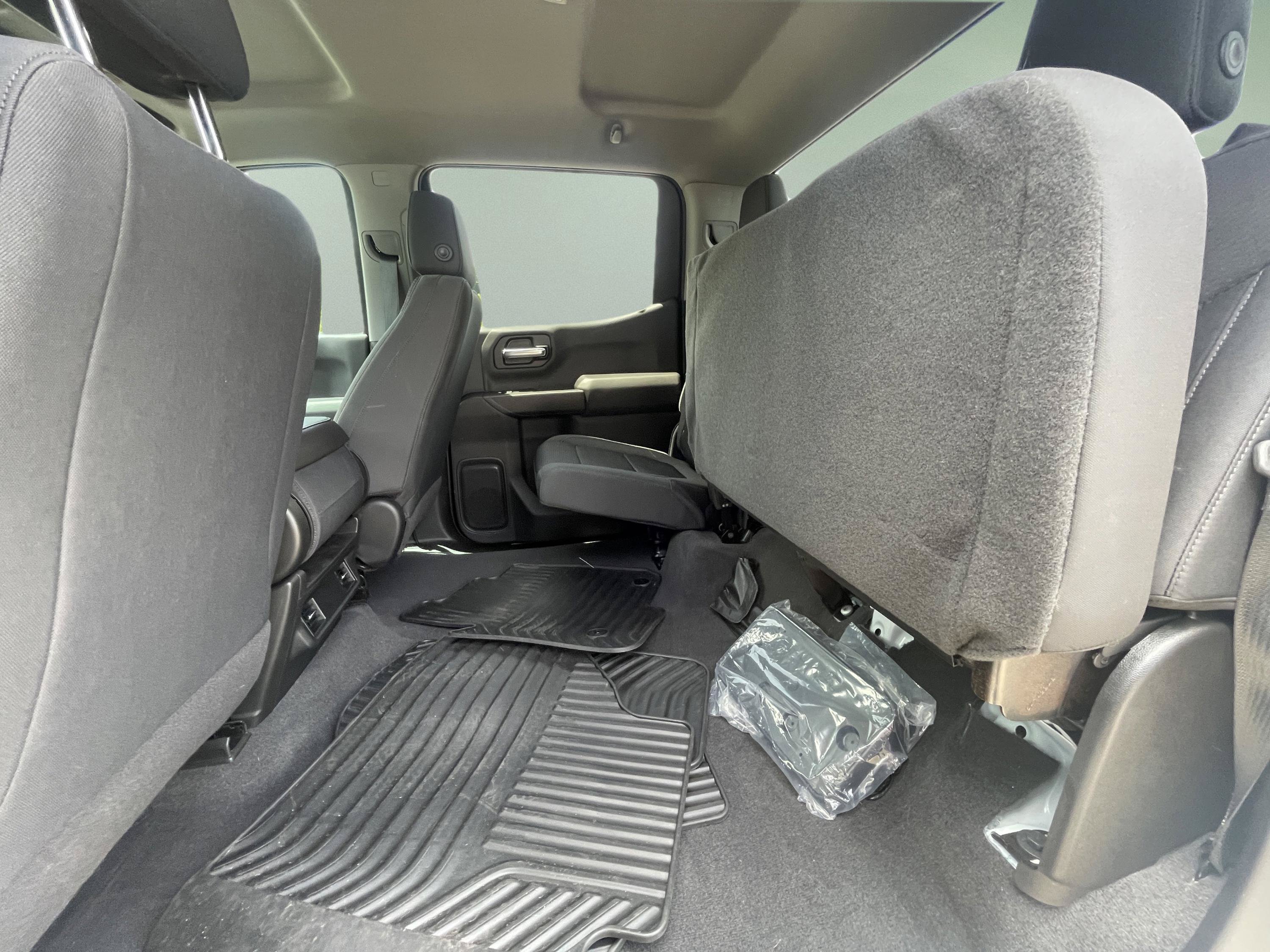 Used 2020 Chevrolet Silverado 1500 Custom Trail Boss w/ Custom Convenience Package AWD/4WD image 9