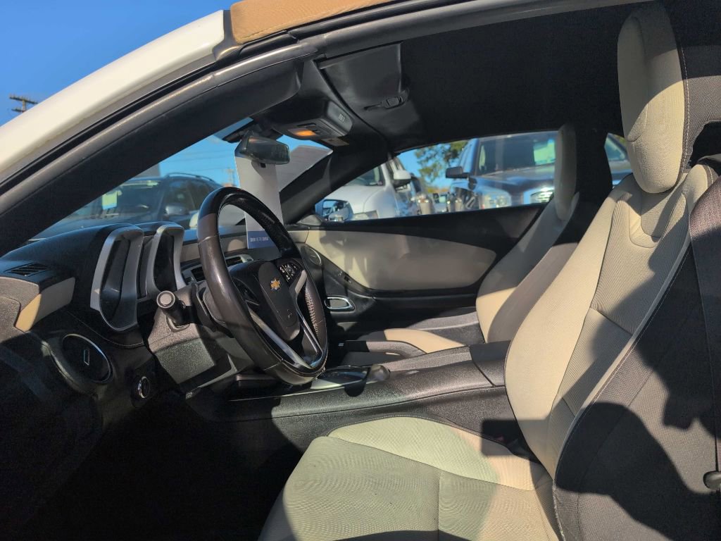 Used 2015 Chevrolet Camaro LT image 8
