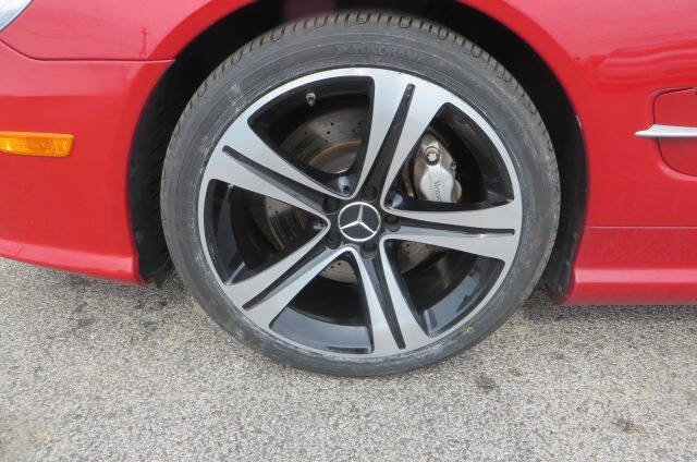 Used 2012 Mercedes-Benz SL 550 image 23