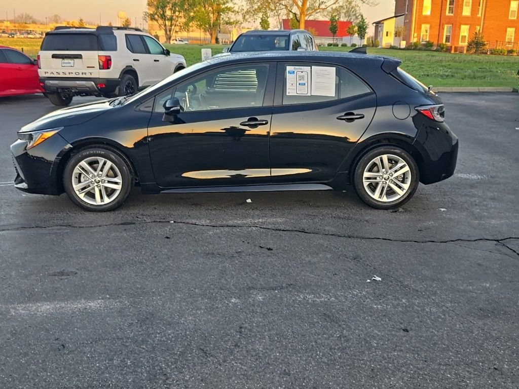 Used 2019 Toyota Corolla SE w/ SE Option Package image 4