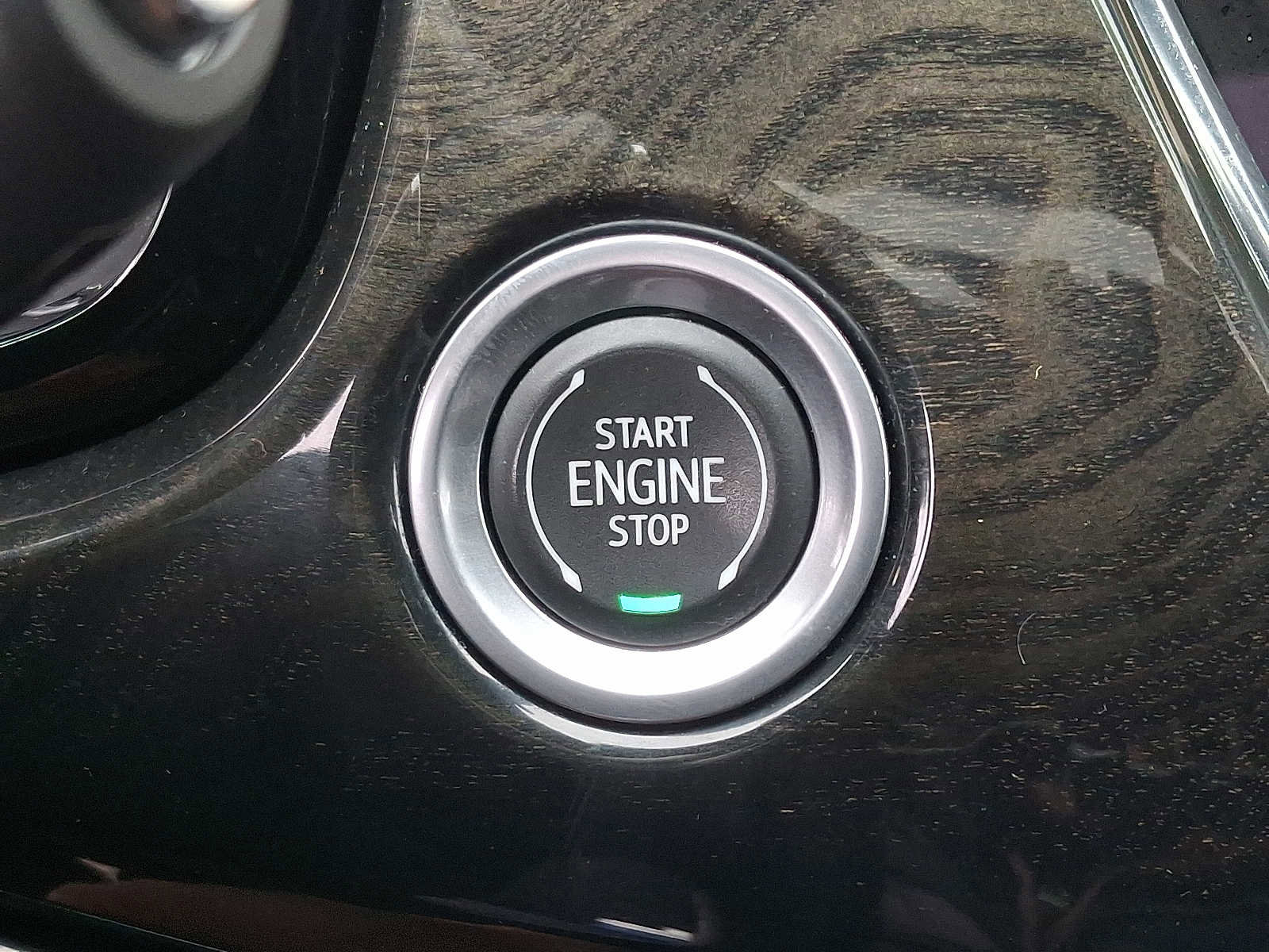 Used 2022 Cadillac XT6 Premium Luxury w/ Technology Package image 26