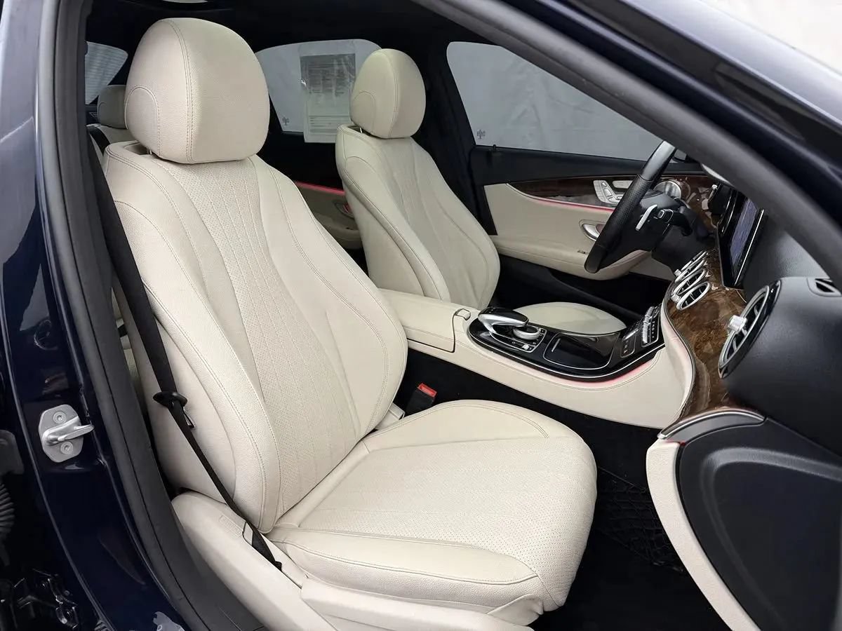 Used 2017 Mercedes-Benz E 300 4MATIC image 40